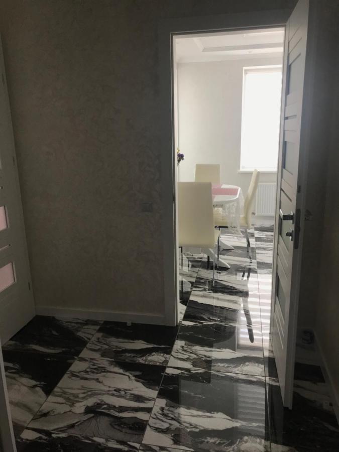 Затишна Квартира Διαμέρισμα Τερνόπιλ Εξωτερικό φωτογραφία